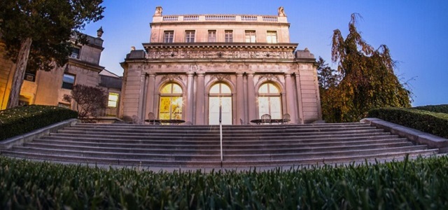 Monmouth University beautiful campus